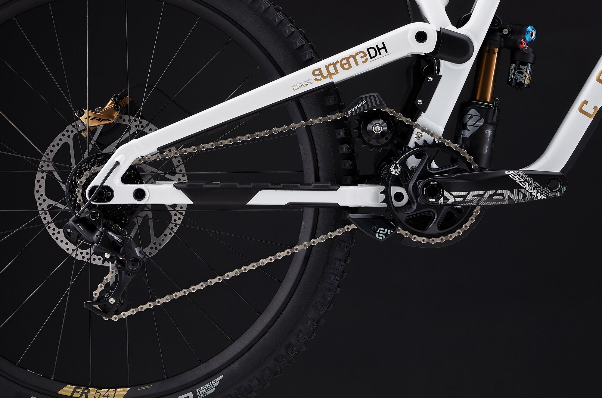 Commencal Bicicleta SUPREME DH V5 SIGNATURE LTD PURE WHITE 2026