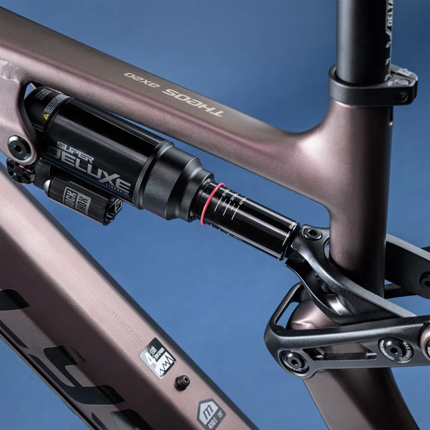 Kellys THEOS AX20, detaliu 2